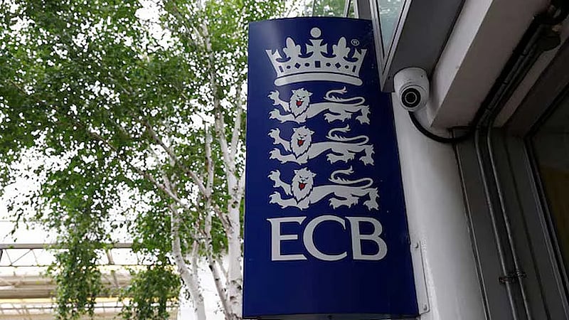 England Cricket apologises for 'ill-judged' papal Ashes repost
