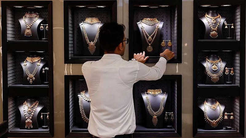 After the gold rush: Asian, Mid-East sellers flood jewellery market