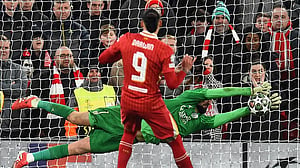 Shootout hero Donnarumma helps PSG knock Liverpool out of Champions League
