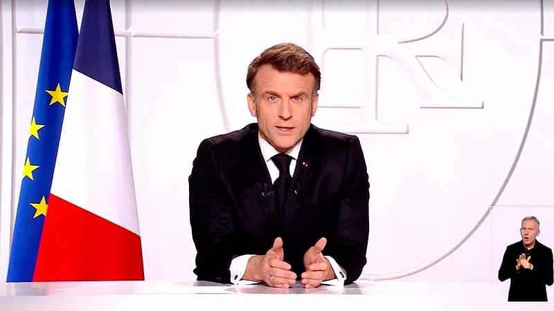 Russia warns Macron not to threaten Russia, dismisses European peacekeeper ideas