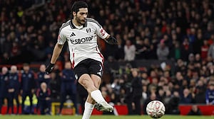 Fulham upset holders United in FA Cup fifth-round shootout