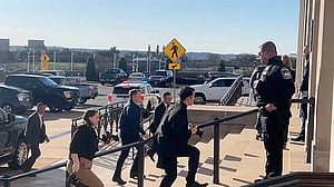 Elon Musk holds Pentagon meeting, wants leakers prosecuted