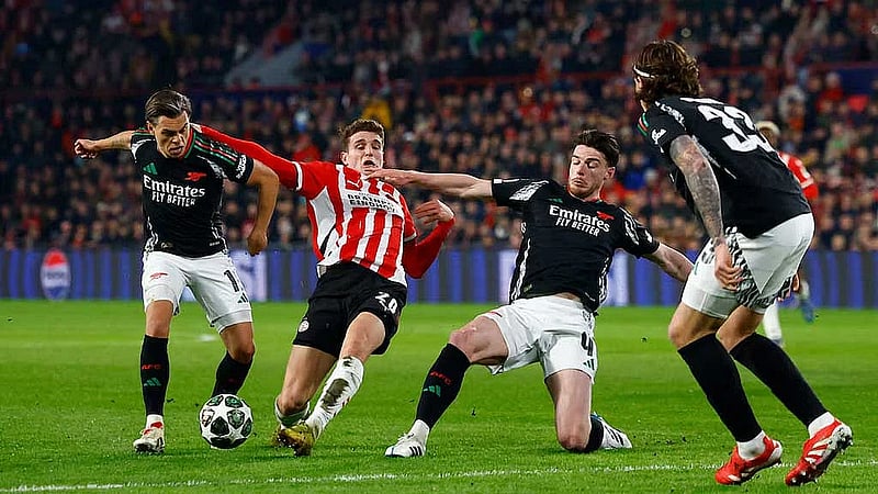 Rampant Arsenal thrash PSV 7-1 away in Champions League rout