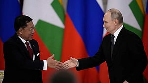 Putin extols 'elephant diplomacy' with Myanmar in talks with junta chief