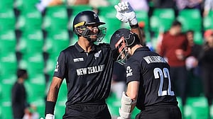 Santner hails Ravindra-Williamson stand after NZ make Champions Trophy final
