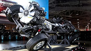 Trump exempts some automakers from Canada, Mexico tariffs for one month
