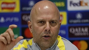 Liverpool will play to win, not draw against PSG, says Slot