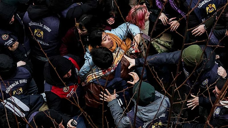 Turks protest, opposition defiant over Istanbul mayor's detention