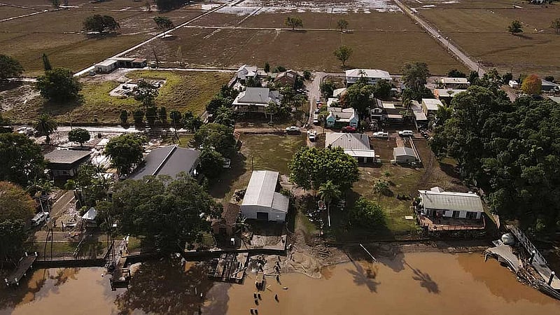 Australia airdrops supplies to farmers stranded by floods