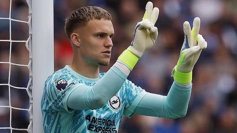 Dutch first choice goalkeeper Verbruggen out of World Cup qualifiers