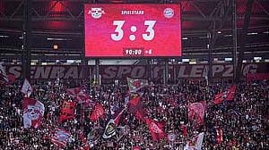 Bayern denied title by Leipzig's last-gasp equaliser