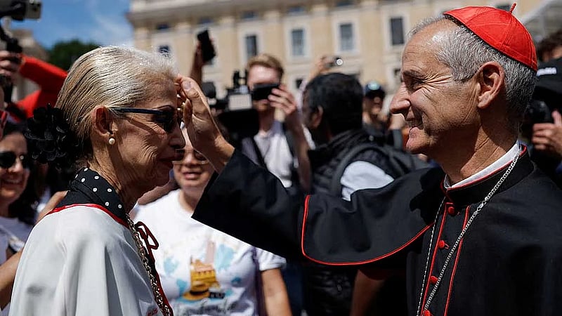 Cardinals enter seclusion ahead of secret conclave to elect new pope