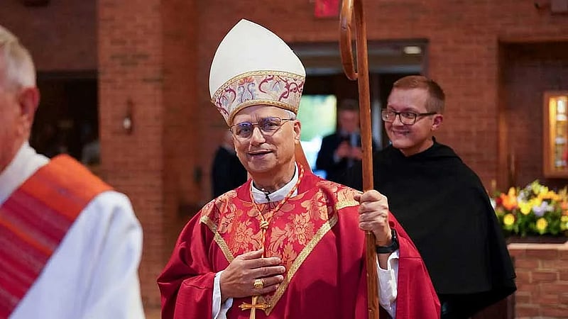 New Pope Leo XIV, celebrating first Mass, wants Church to be beacon of light