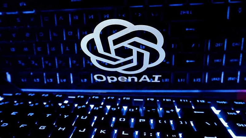 OpenAI negotiates with Microsoft for new funding and future IPO, FT reports