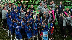 Palmer inspires Chelsea to victory in Conference League final