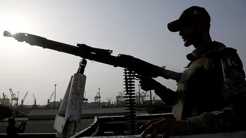 US offers to help India and Pakistan start talks, G7 also urges dialogue