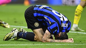 Inter held 2-2 by Lazio as Pedro penalty deals blow to title hopes