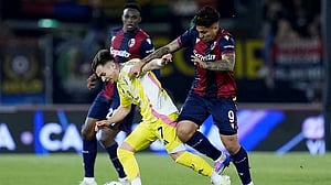 Lazio snatch draw with 10-man Juve in battle for top-four finish