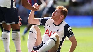 Spurs' Kulusevski out for a few months after knee surgery, Postecoglou says