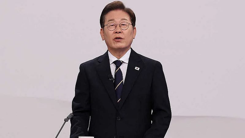 South Korea presidential candidate Lee says to restore hotline with North Korea