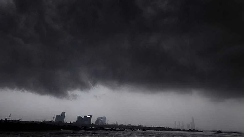 India's monsoon rains arrive 8 days early, earliest in 16 years