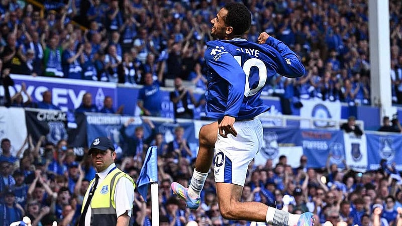 Everton bid Goodison farewell as Ndiaye double sparks cheers amid the tears