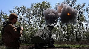 Russia demanded Kyiv pull back troops before ceasefire, Ukrainian source says