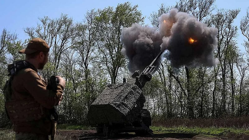 Russia demanded Kyiv pull back troops before ceasefire, Ukrainian source says