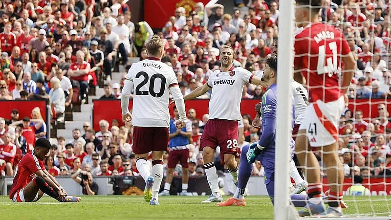 Soucek and Bowen give West Ham first league win at Old Trafford since 2007