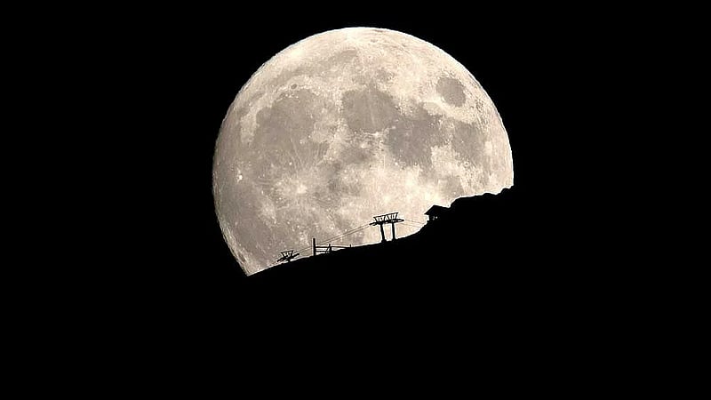 GPS on the moon: Spanish firm launches lunar navigation system