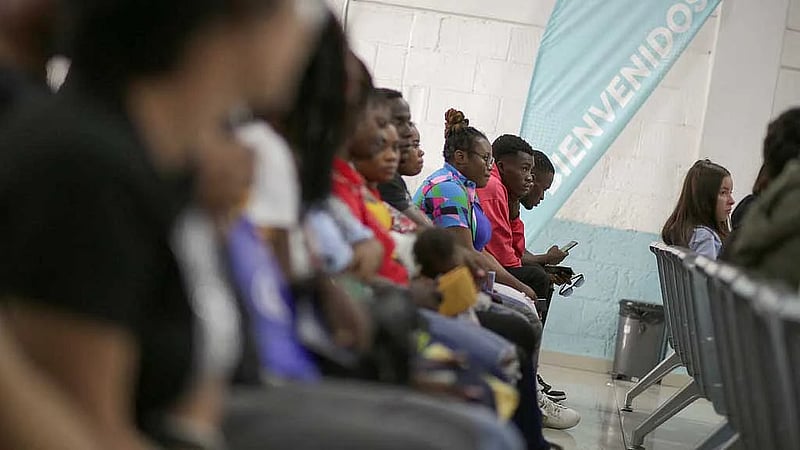 US appeals court rejects Trump bid to revoke thousands of migrants' status