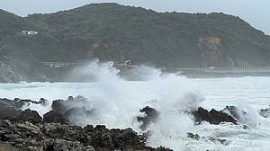 Wild weather in New Zealand disrupts flights, shutters schools