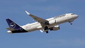 Global airlines race to fix A320 jets after Airbus recall
