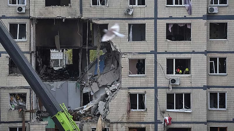 Russia attacks Ukraine energy facilities, kills three people