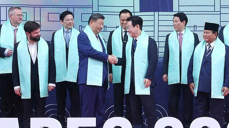 Asia-Pacific leaders call for shared trade benefits as APEC summit wraps up