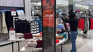 AI helps drive record $11.8 billion in Black Friday online spending