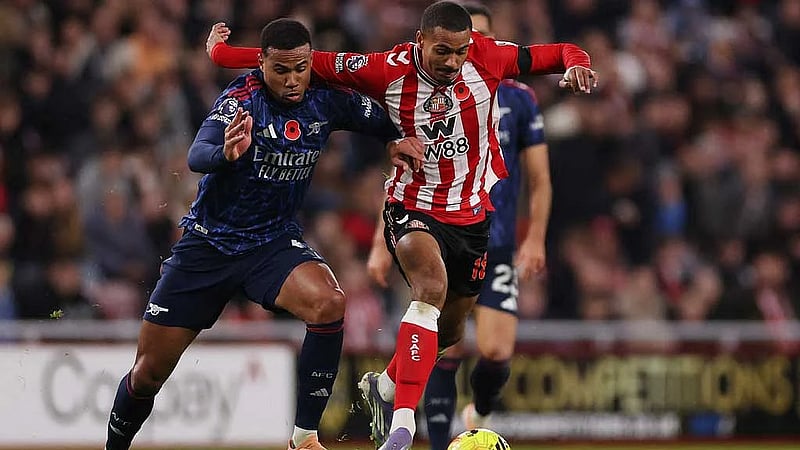 Blow for Arsenal as Gabriel out for weeks with thigh injury