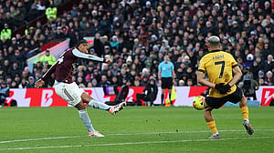 Kamara stunner sends Villa third with narrow win over Wolves