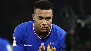 Kylian Mbappe leaves France squad due to ankle injury