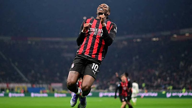 Milan edge Lazio 1-0 with Leao strike to claim Serie A top spot
