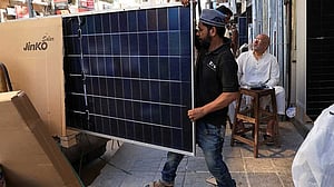 Pakistan says rooftop solar output to exceed grid demand in some hubs next year