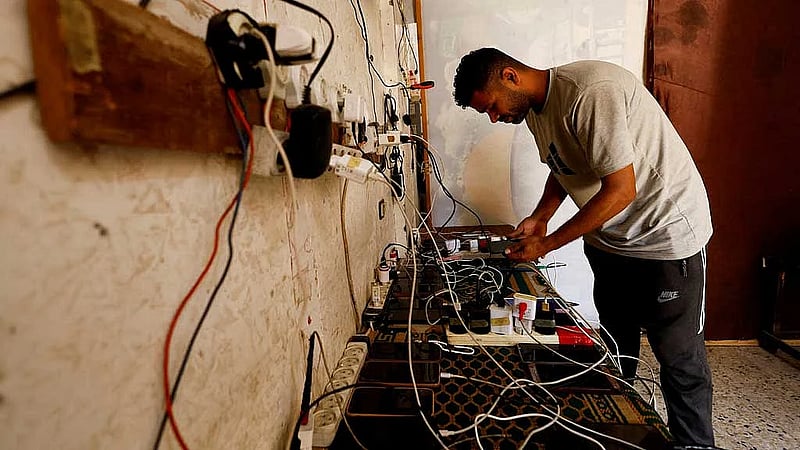 Gaza families still without electricity despite ceasefire