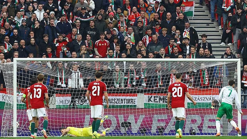 Last-gasp Parrott hat-trick books Ireland playoff spot over Hungary