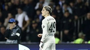 Garnacho earns Chelsea point in 2-2 draw at Qarabag