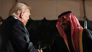 Trump says visiting Saudi crown prince knew nothing about Khashoggi killing, contradicting US intel
