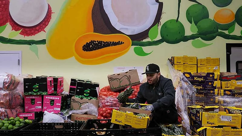 US grocers brace for sales dip as food aid set to lapse