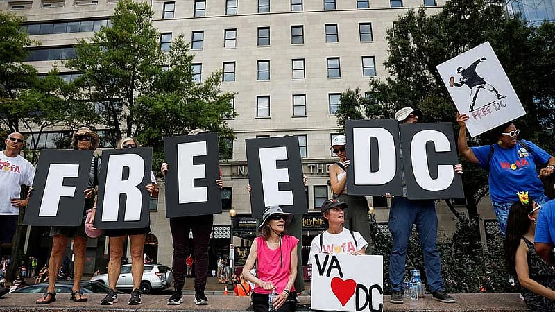US judge moves to halt Trump's National Guard deployment in Washington, DC