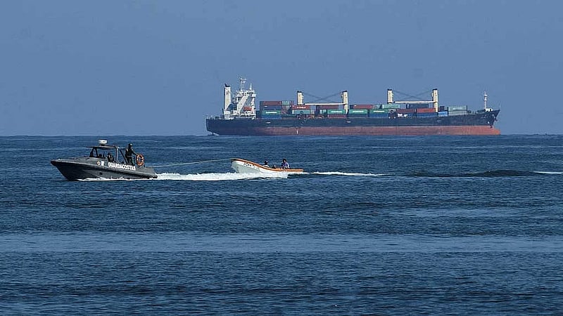 How could Venezuela's military respond to a US attack?