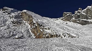 Rescuers recover bodies of two climbers hit by avalanche in Nepal