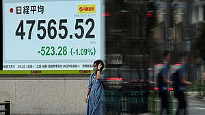Asia shares recover, dollar eases as Fed cut bets reclaim spotlight